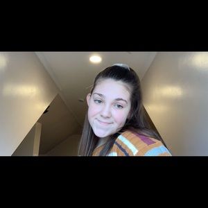 Meet your Posher, Caroline